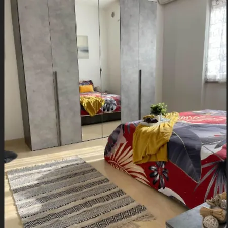 Sole E Relax Near Humanitas Appartamento
